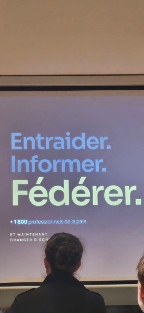 Écran « Entraider. Informer. Fédérer. »